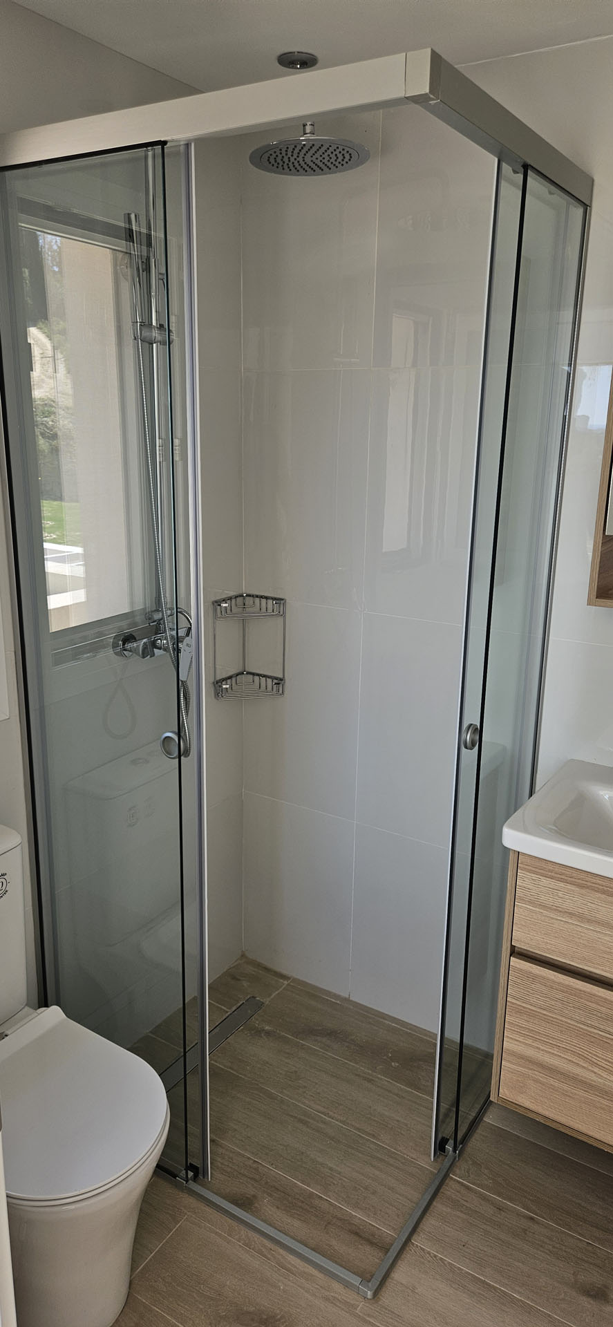 Arillas Peaceful Bungalows Corfu bathroom shower